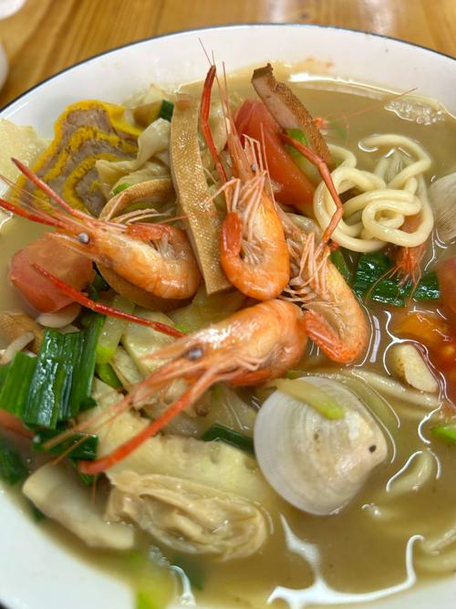 三养鲜虾鱼板面