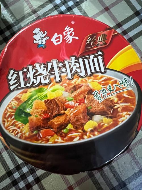 白象红烧牛肉面