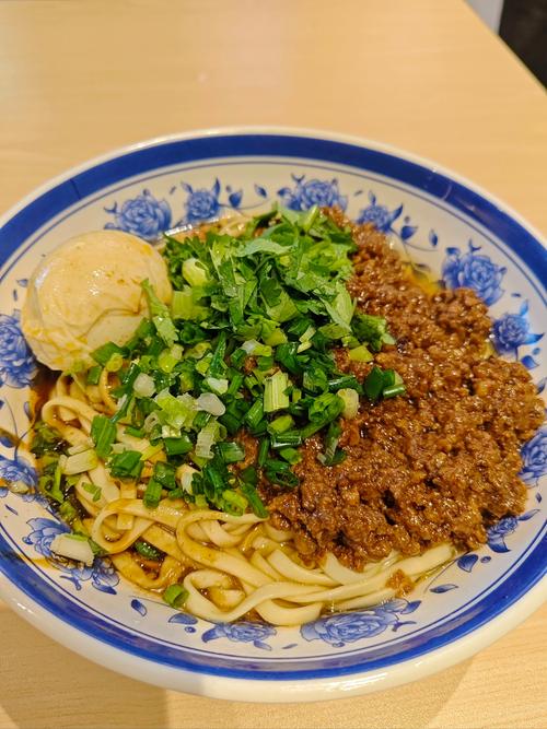 自有品牌炸酱面